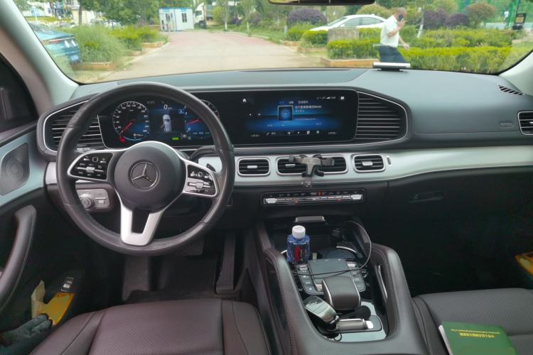 Used Mercedes-Benz GLE 2020 Restyled GLE 450 4MATIC Dynamic Edition Center Console