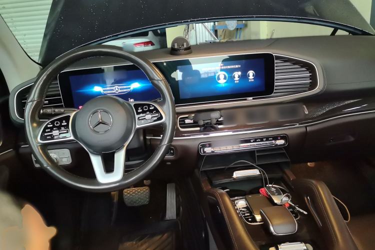 Used Mercedes-Benz GLE 2020 GLE 350 4MATIC Fashion Model Center Console