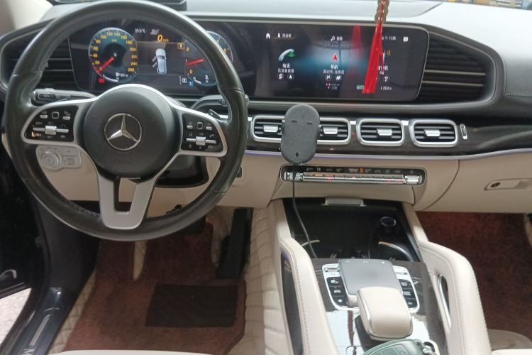 Used Mercedes-Benz GLE 2020 Restyled GLE 350 4MATIC Fashion Edition Center Console