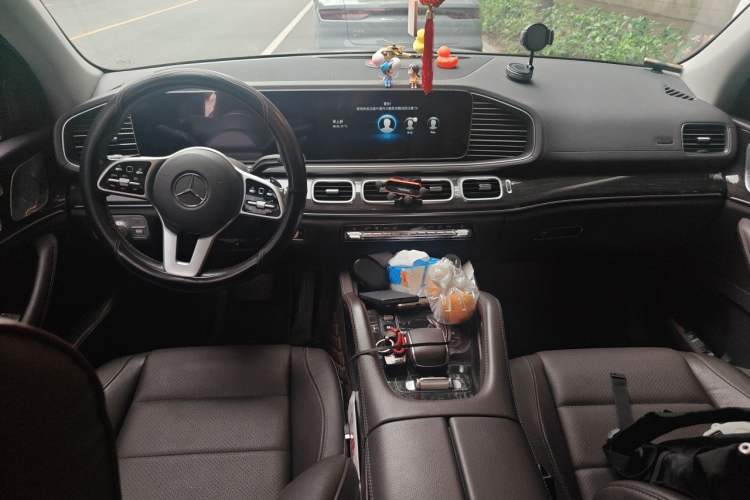 Used Mercedes-Benz GLE 2020 Restyled GLE 350 4MATIC Fashion Edition Center Console
