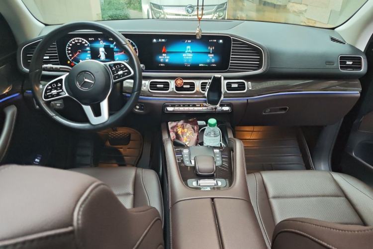 Used Mercedes-Benz GLE 2020 Restyled GLE 350 4MATIC Fashion Edition Center Console