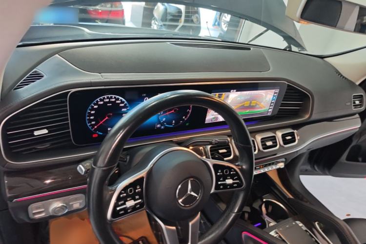 Used Mercedes-Benz GLE 2020 Restyled GLE 350 4MATIC Fashion Edition Center Console