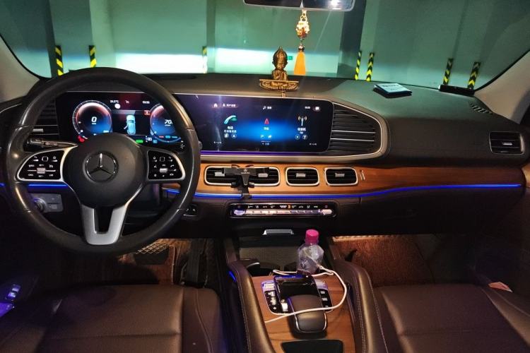 Used Mercedes-Benz GLE 2020 Restyled GLE 450 4MATIC Dynamic Edition Center Console