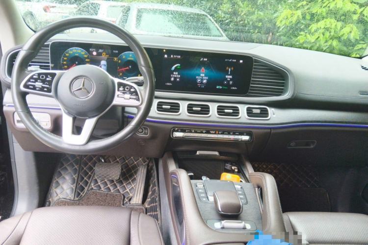 Used Mercedes-Benz GLE 2020 Restyled GLE 450 4MATIC Luxury Edition Center Console