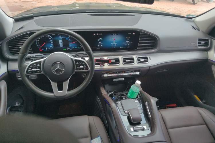 Used Mercedes-Benz GLE 2020 Restyled GLE 450 4MATIC Dynamic Edition Center Console