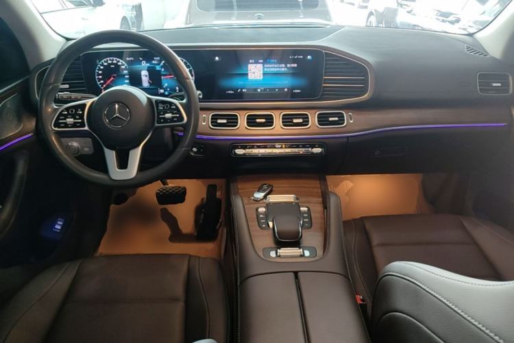 Used Mercedes-Benz GLE 2020 Facelifted GLE 350 4MATIC Luxury Edition Center Console