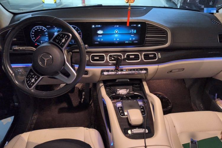 Used Mercedes-Benz GLE 2020 Restyled GLE 350 4MATIC Fashion Edition Center Console
