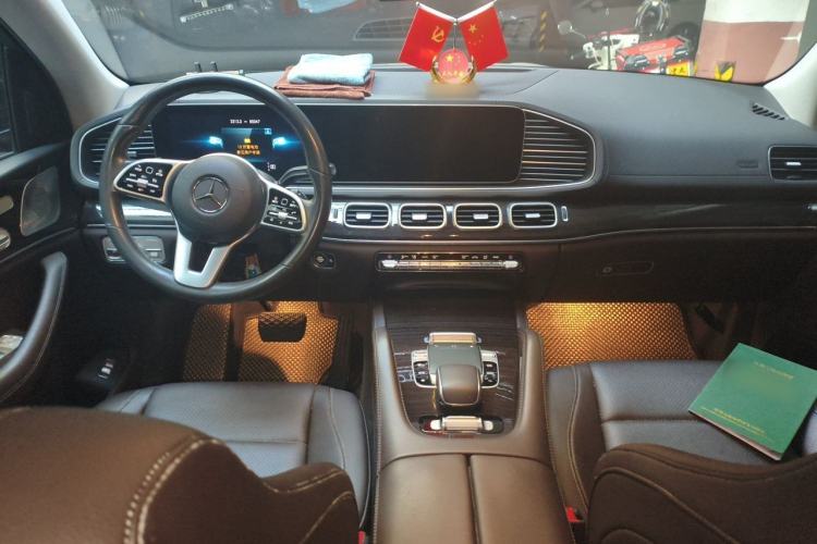 Used Mercedes-Benz GLE 2020 GLE 350 4MATIC Fashion Model Center Console