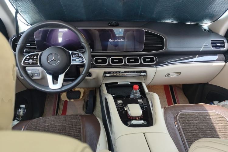 Used Mercedes-Benz GLE 2020 Restyled GLE 350 4MATIC Fashion Edition Center Console