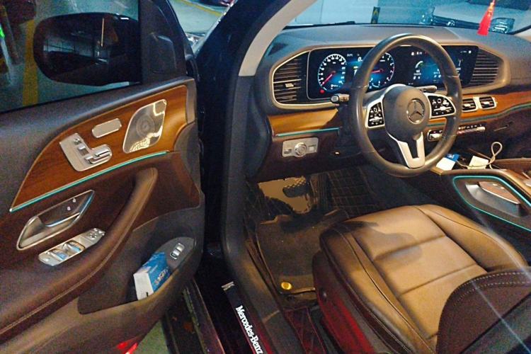 Used Mercedes-Benz GLE 2020 Facelifted GLE 350 4MATIC Luxury Edition Driver Seat