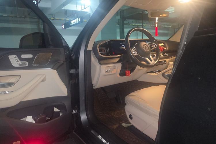 Used Mercedes-Benz GLE 2020 GLE 450 4MATIC Stylish Model Driver Seat