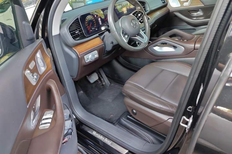 Used Mercedes-Benz GLE 2020 GLE 350 4MATIC Luxury Model Driver Seat