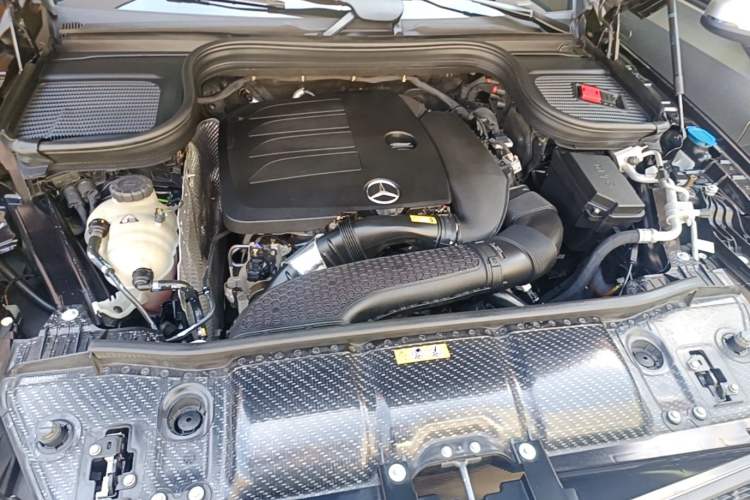 Used Mercedes-Benz GLE 2020 Restyled GLE 350 4MATIC Fashion Edition Engine Bay