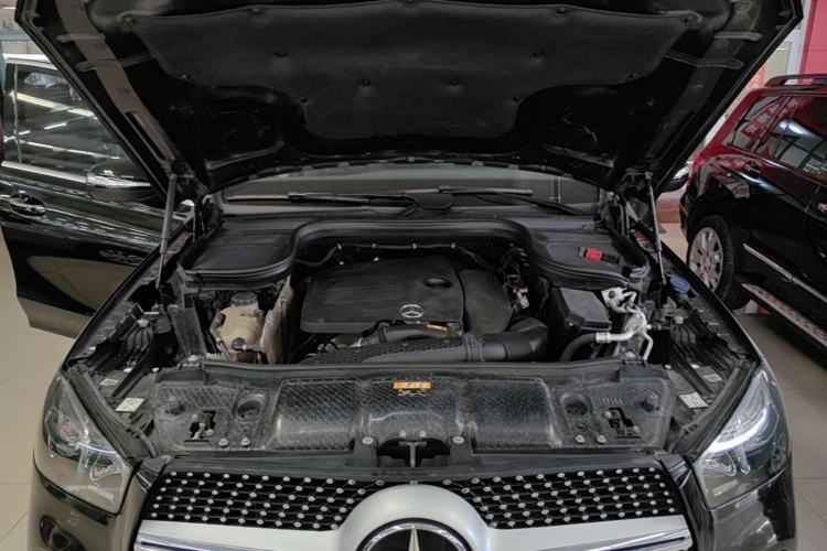 Used Mercedes-Benz GLE 2020 GLE 350 4MATIC Fashion Model Engine Bay