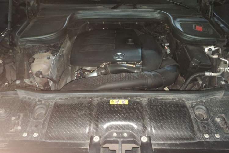 Used Mercedes-Benz GLE 2020 Restyled GLE 350 4MATIC Fashion Edition Engine Bay