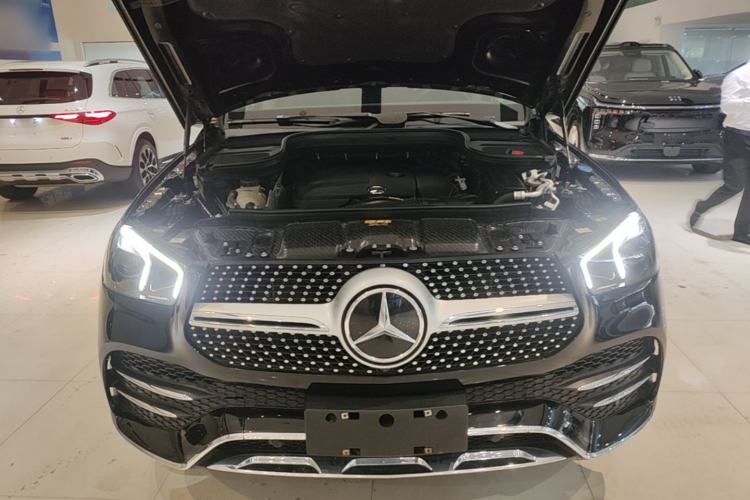 Used Mercedes-Benz GLE 2020 GLE 350 4MATIC Luxury Model Engine Bay
