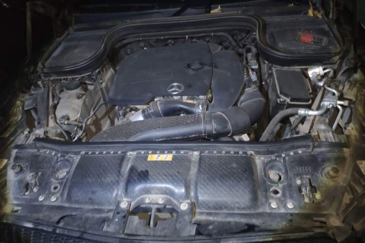 Used Mercedes-Benz GLE 2020 Restyled GLE 350 4MATIC Fashion Edition Engine Bay