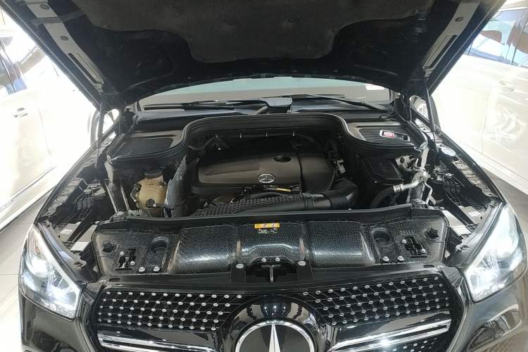 Used Mercedes-Benz GLE 2020 GLE 350 4MATIC Dynamic Edition Engine Bay