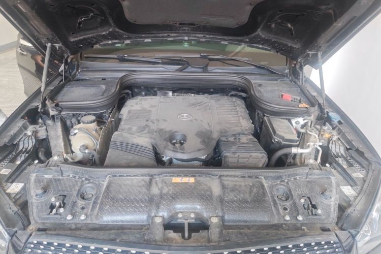 Used Mercedes-Benz GLE 2020 GLE 450 4MATIC Stylish Model Engine Bay