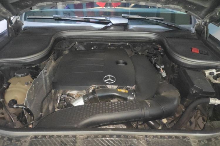 Used Mercedes-Benz GLE 2020 GLE 350 4MATIC Fashion Model Engine Bay