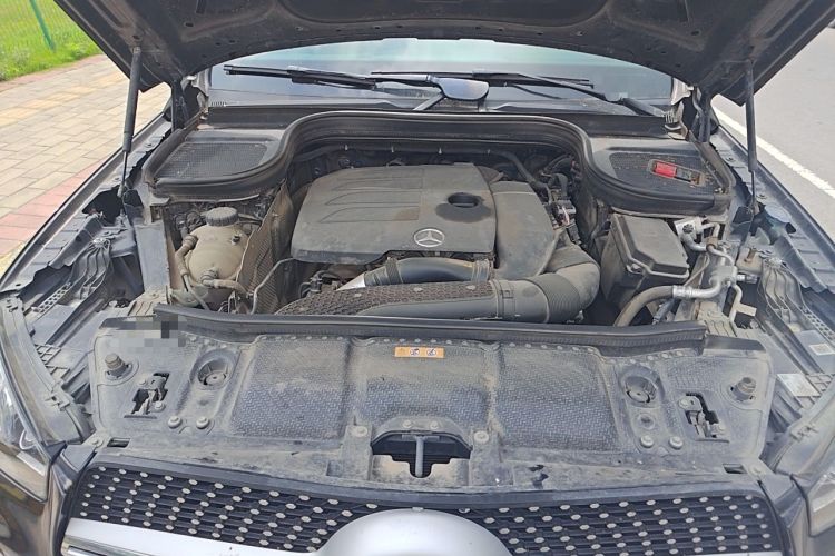 Used Mercedes-Benz GLE 2020 Second Facelift GLE 350 4MATIC Stylish Version Engine Bay