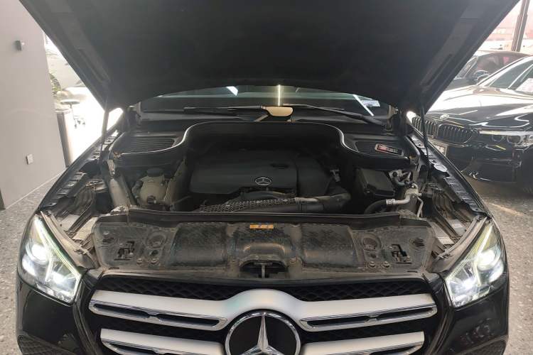 Used Mercedes-Benz GLE 2020 GLE 350 4MATIC Dynamic Edition Engine Bay