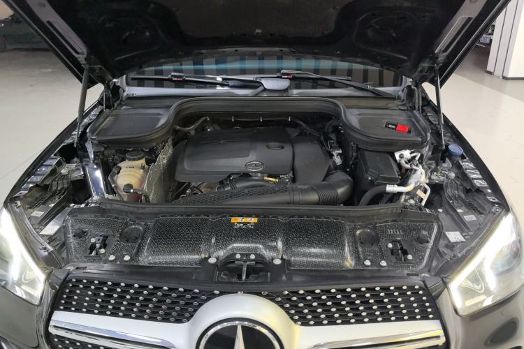 Used Mercedes-Benz GLE 2020 Restyled GLE 350 4MATIC Fashion Edition Engine Bay