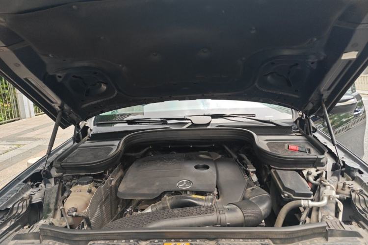 Used Mercedes-Benz GLE 2020 Restyled GLE 350 4MATIC Fashion Edition Engine Bay