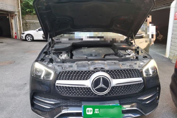 Used Mercedes-Benz GLE 2020 GLE 450 4MATIC Stylish Model Engine Bay