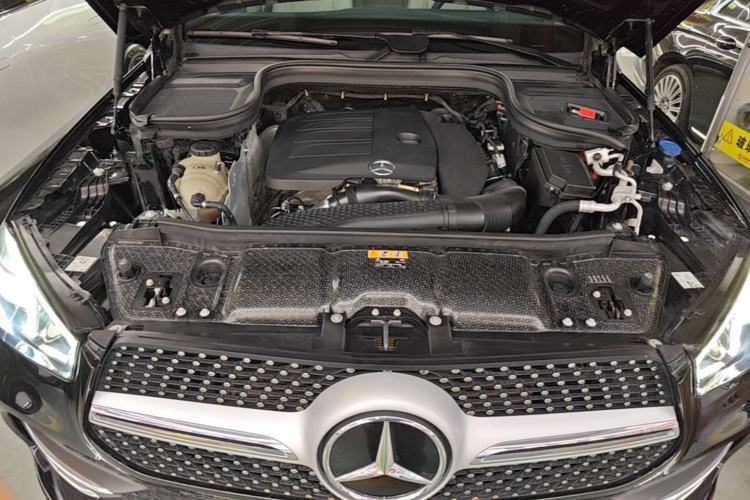 Used Mercedes-Benz GLE 2020 GLE 350 4MATIC Luxury Model Engine Bay