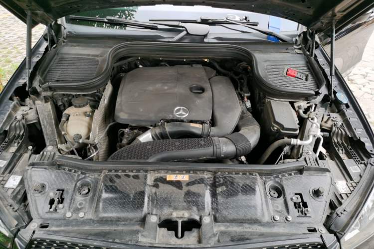 Used Mercedes-Benz GLE 2020 Facelifted GLE 350 4MATIC Luxury Edition Engine Bay