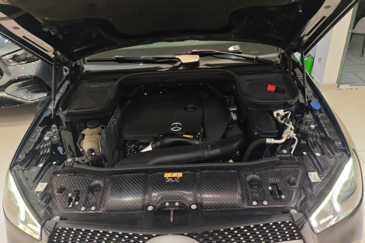 Used Mercedes-Benz GLE 2020 GLE 350 4MATIC Fashion Model Engine Bay