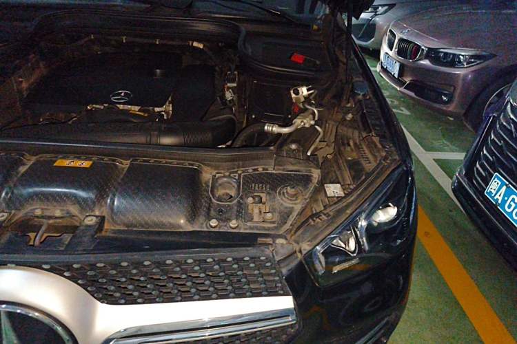 Used Mercedes-Benz GLE 2020 Facelifted GLE 350 4MATIC Luxury Edition Engine Bay Left