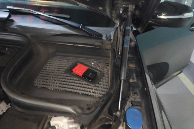 Used Mercedes-Benz GLE 2020 GLE 350 4MATIC Fashion Model Engine Bay Left