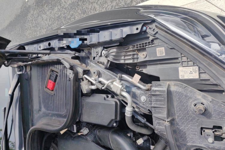 Used Mercedes-Benz GLE 2020 GLE 350 4MATIC Fashion Model Engine Bay Left