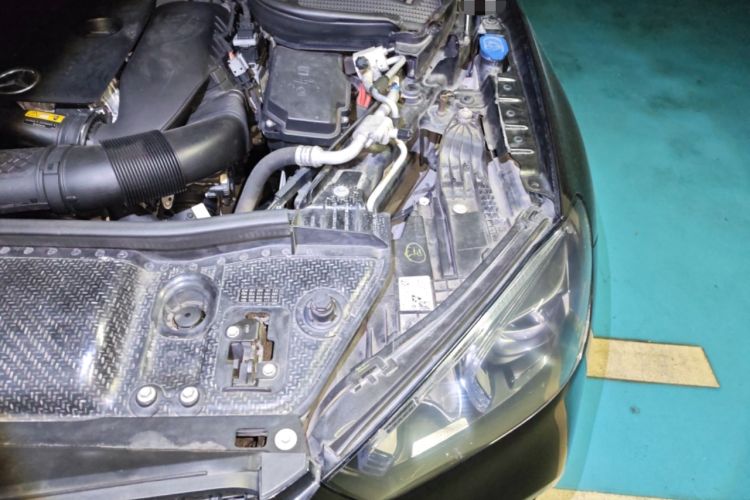 Used Mercedes-Benz GLE 2020 GLE 350 4MATIC Luxury Model Engine Bay Left