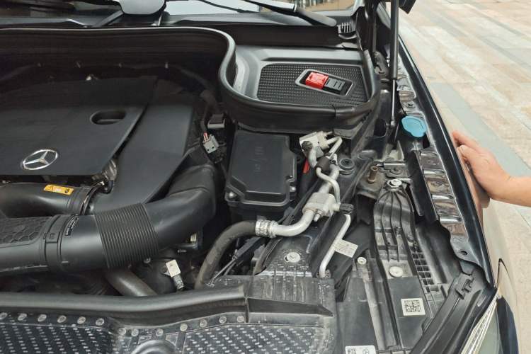Used Mercedes-Benz GLE 2020 Restyled GLE 350 4MATIC Fashion Edition Engine Bay Left