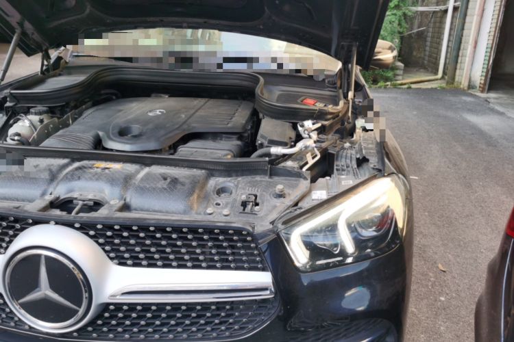 Used Mercedes-Benz GLE 2020 GLE 450 4MATIC Stylish Model Engine Bay Left