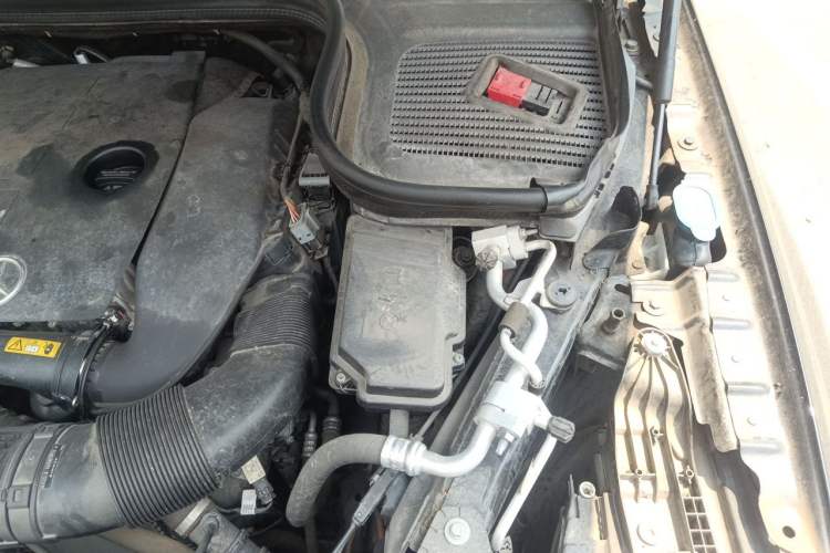 Used Mercedes-Benz GLE 2020 Restyled GLE 350 4MATIC Fashion Edition Engine Bay Left