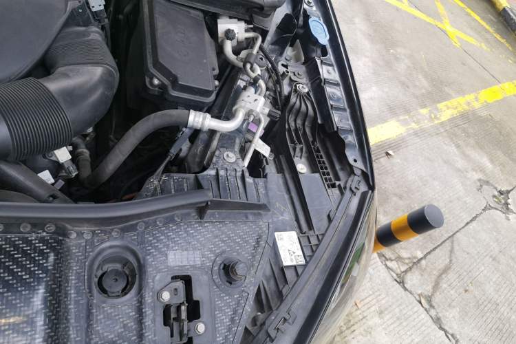 Used Mercedes-Benz GLE 2020 Restyled GLE 350 4MATIC Fashion Edition Special Version Engine Bay Left