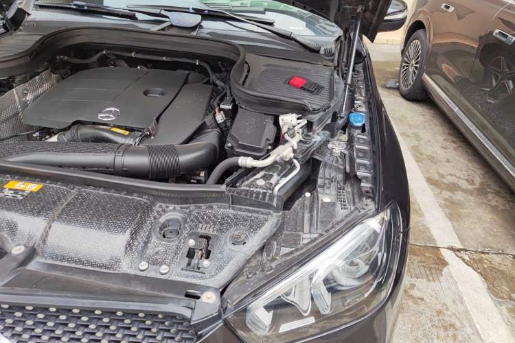 Used Mercedes-Benz GLE 2020 GLE 350 4MATIC Fashion Model Engine Bay Left