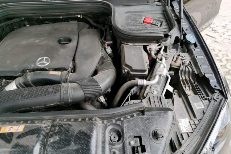 Used Mercedes-Benz GLE 2020 Facelifted GLE 350 4MATIC Luxury Edition Engine Bay Left
