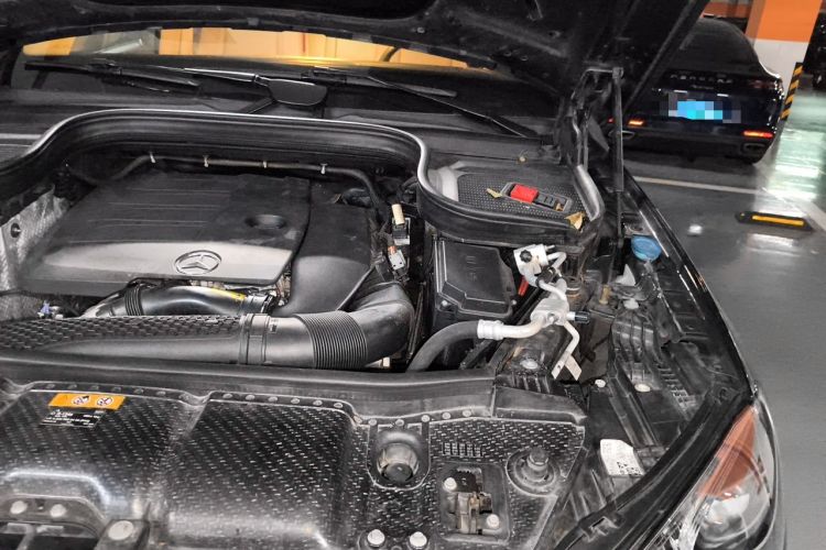 Used Mercedes-Benz GLE 2020 Restyled GLE 350 4MATIC Fashion Edition Engine Bay Left