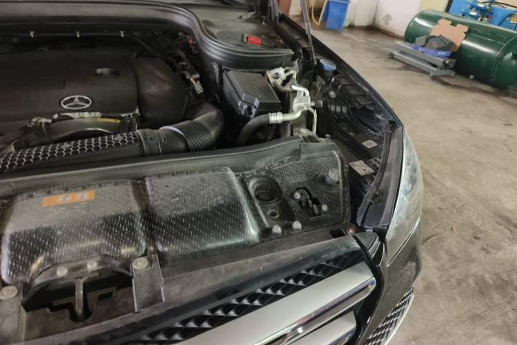 Used Mercedes-Benz GLE 2020 GLE 350 4MATIC Fashion Model Engine Bay Left