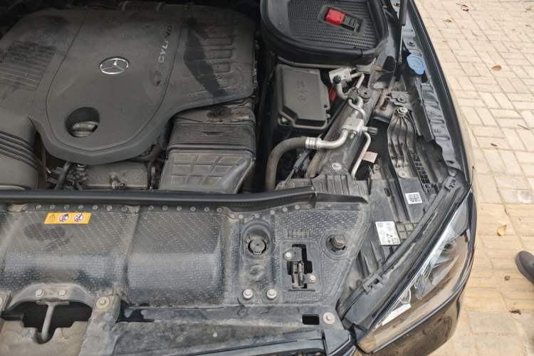 Used Mercedes-Benz GLE 2020 Restyled GLE 450 4MATIC Dynamic Edition Engine Bay Left