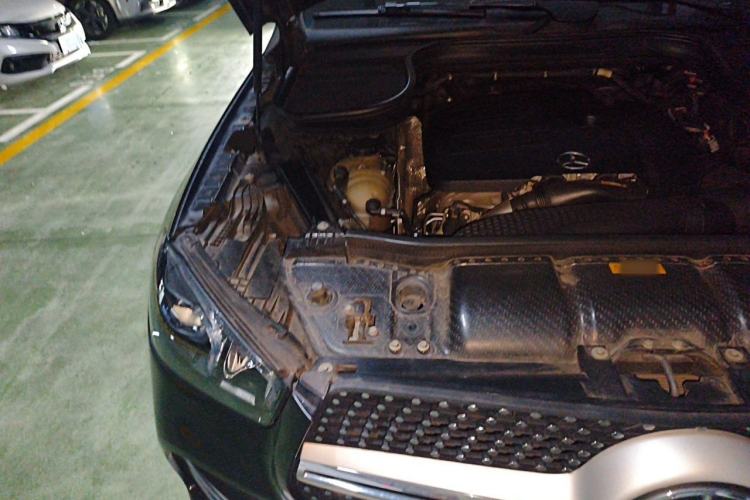 Used Mercedes-Benz GLE 2020 Facelifted GLE 350 4MATIC Luxury Edition Engine Bay Right