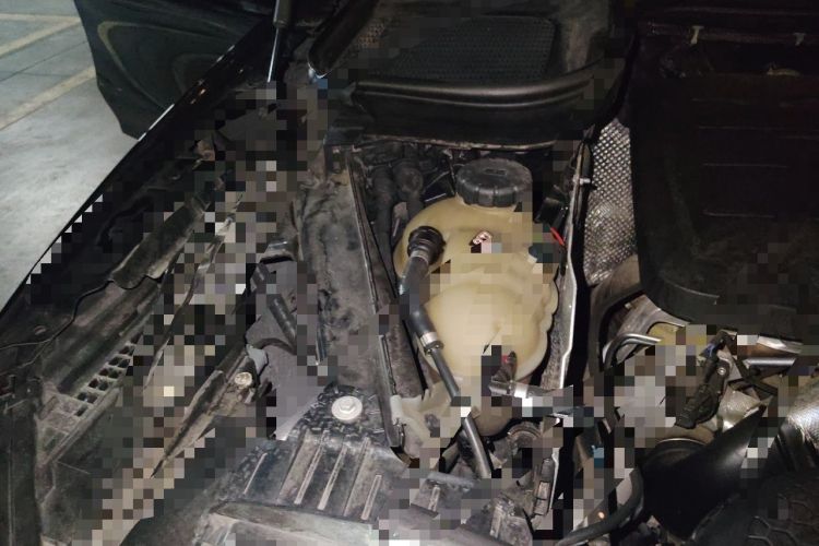 Used Mercedes-Benz GLE 2020 GLE 350 4MATIC Luxury Model Engine Bay Right