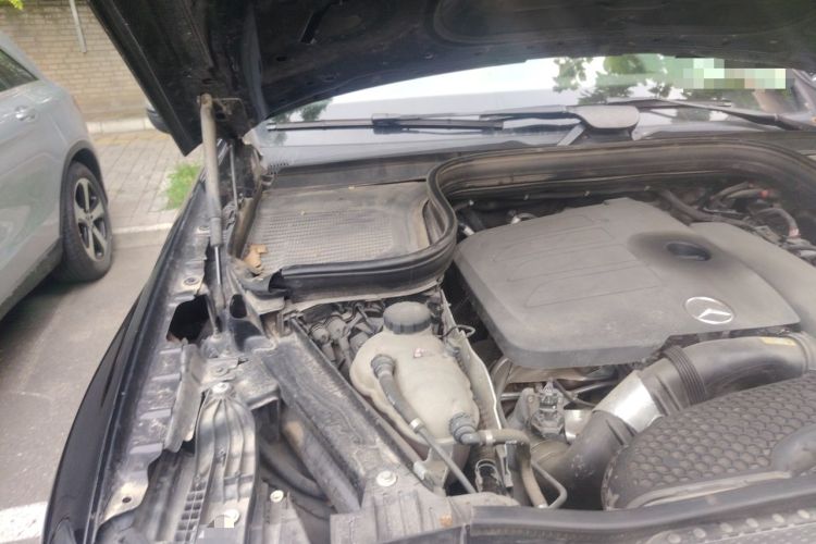 Used Mercedes-Benz GLE 2020 GLE 350 4MATIC Fashion Model Engine Bay Right