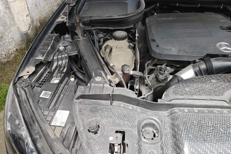 Used Mercedes-Benz GLE 2020 GLE 350 4MATIC Fashion Model Engine Bay Right