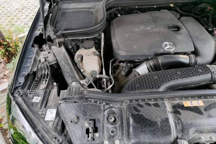 Used Mercedes-Benz GLE 2020 Facelifted GLE 350 4MATIC Luxury Edition Engine Bay Right